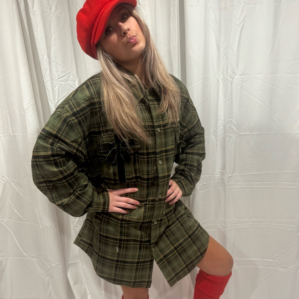 Dolls Kill x dEliA*s olive plaid flannel NWT *host pick*